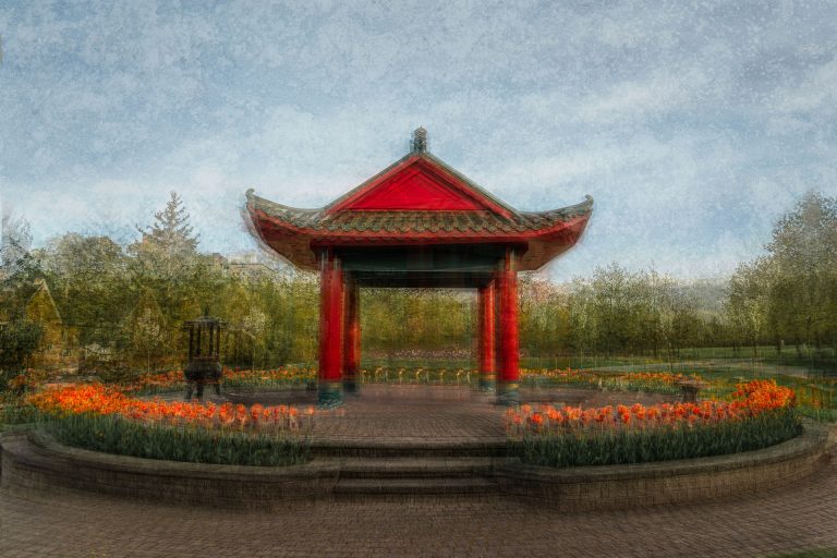 La pagode rouge©Michelle Shipman